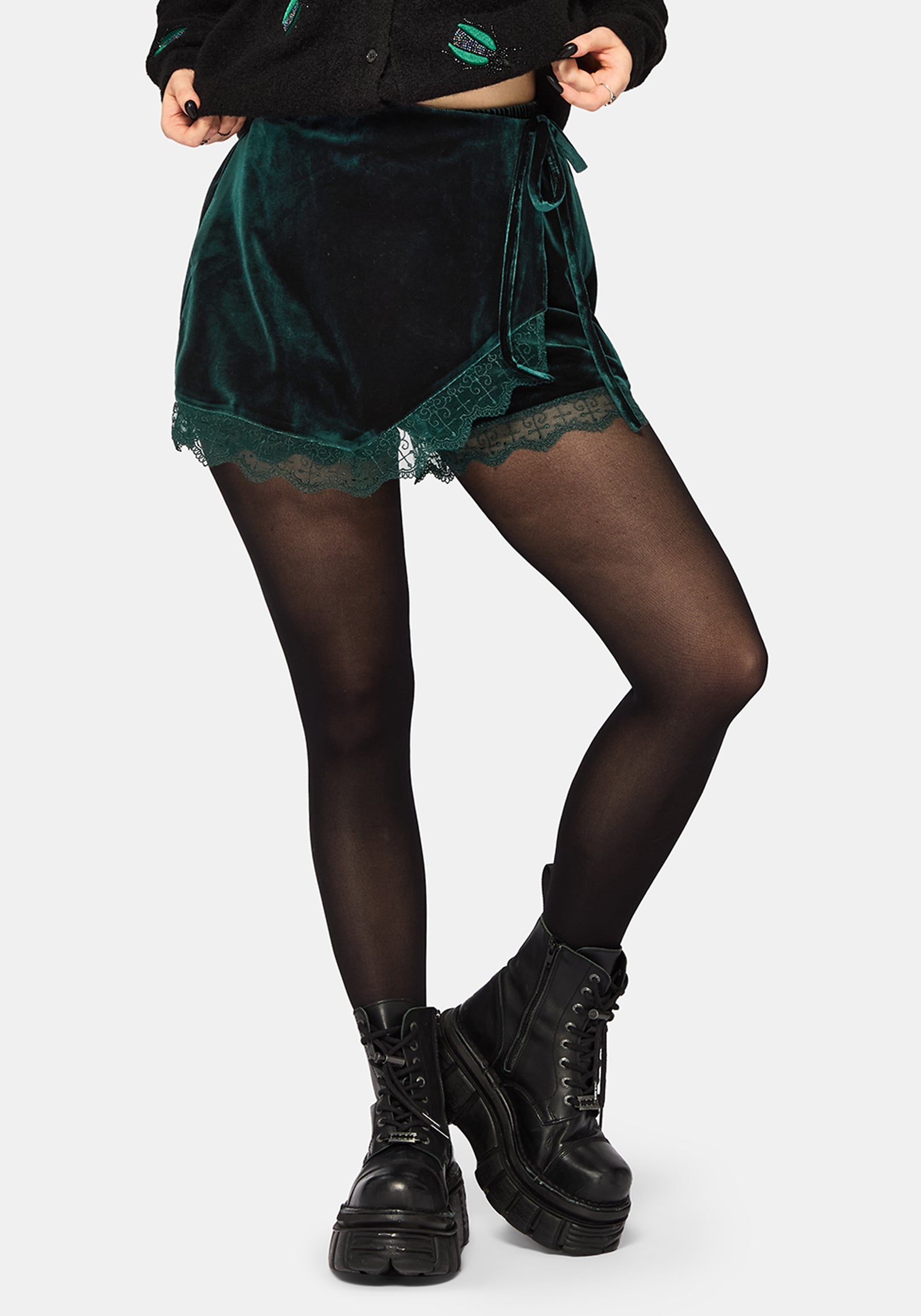 Deva Velour Lace Trim Tie Waist Skort - Dark Green – Disturbia