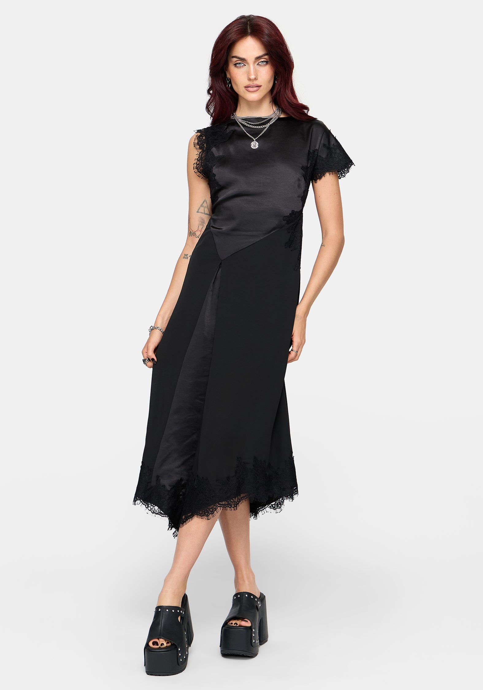 black tattered dress Lucretia Lace Contrast Asymmetric Midi – Disturbia Size:US Size 18W Formal Dress Fashion Nova Fabric_Silk and short shredded sleeves
