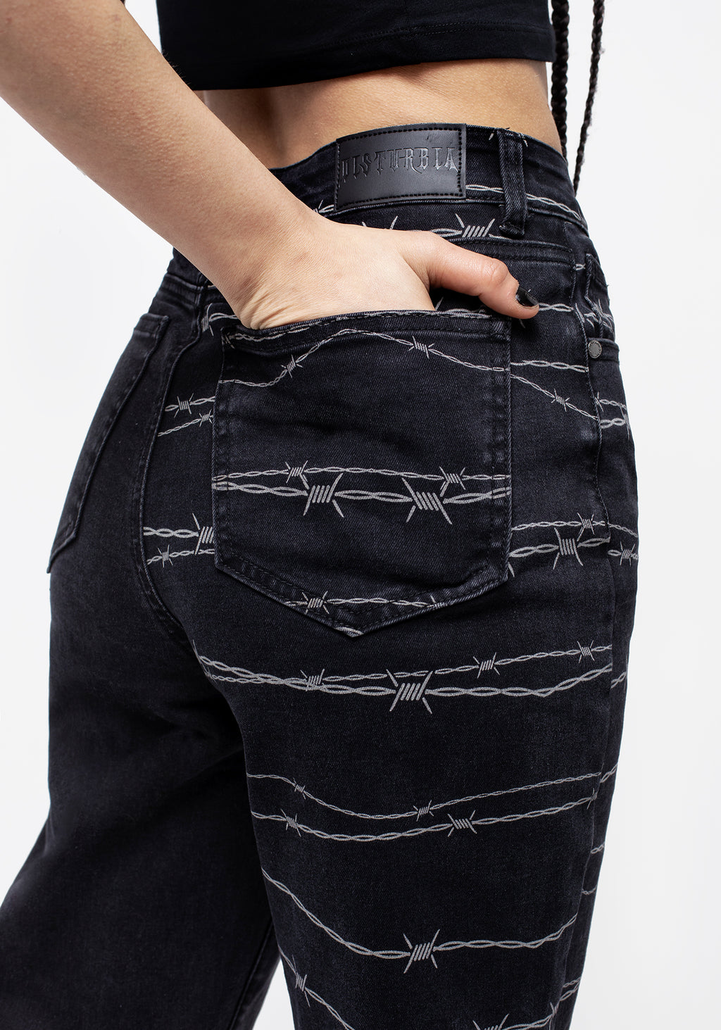 Barbed-Wire-Spliced-Mom-Jeans – Disturbia