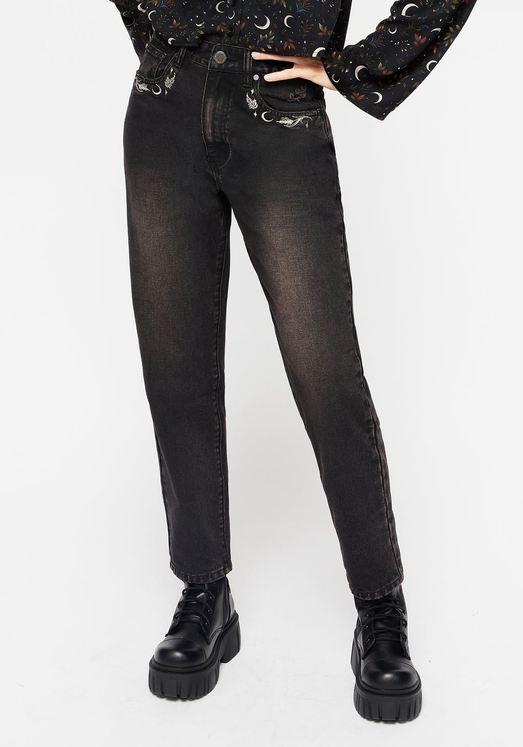Abundia Embroidered Mom Jeans Disturbia abundia-embroidered-mom-jeans-disturbia