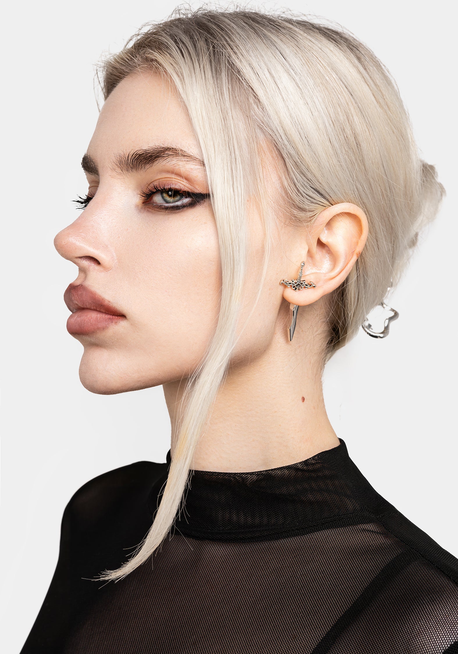 Striking Dalmine Earrings