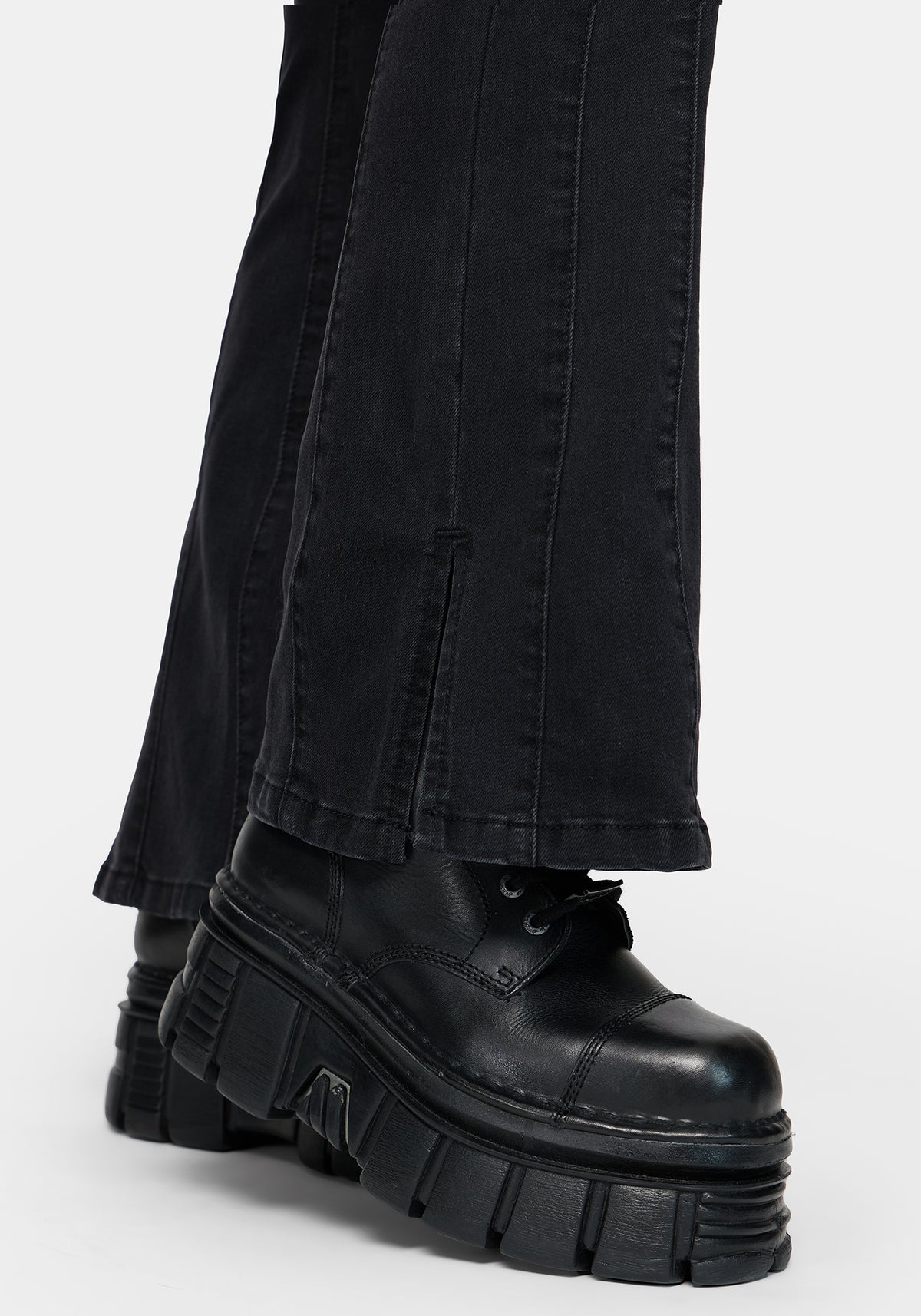 Ardian Seam Low Rise Kick Flare Jean