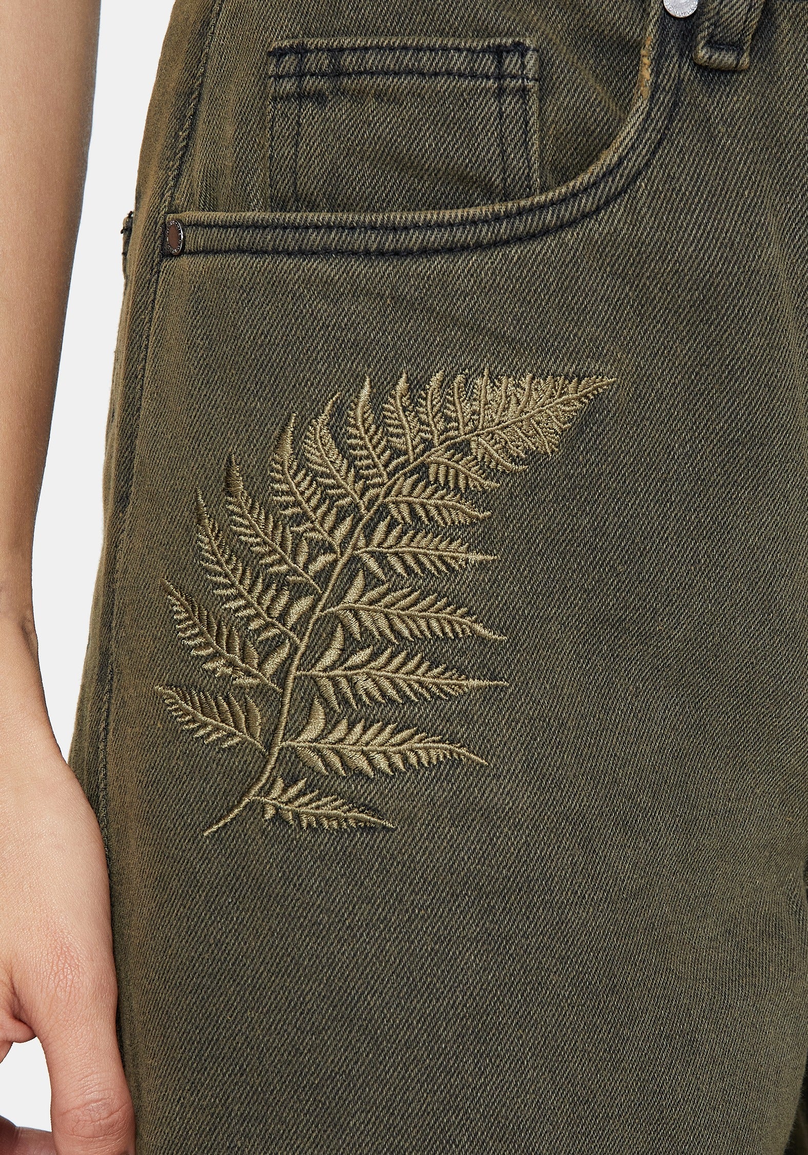 Prism Barrel Leg Embroidered Jeans