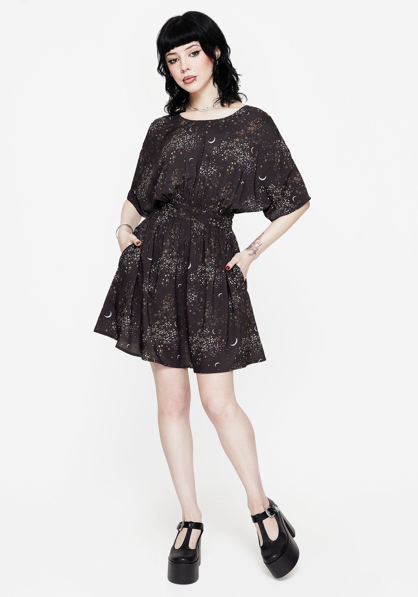 Peaseblossom Celestial Tie Back Mini Dress – Disturbia