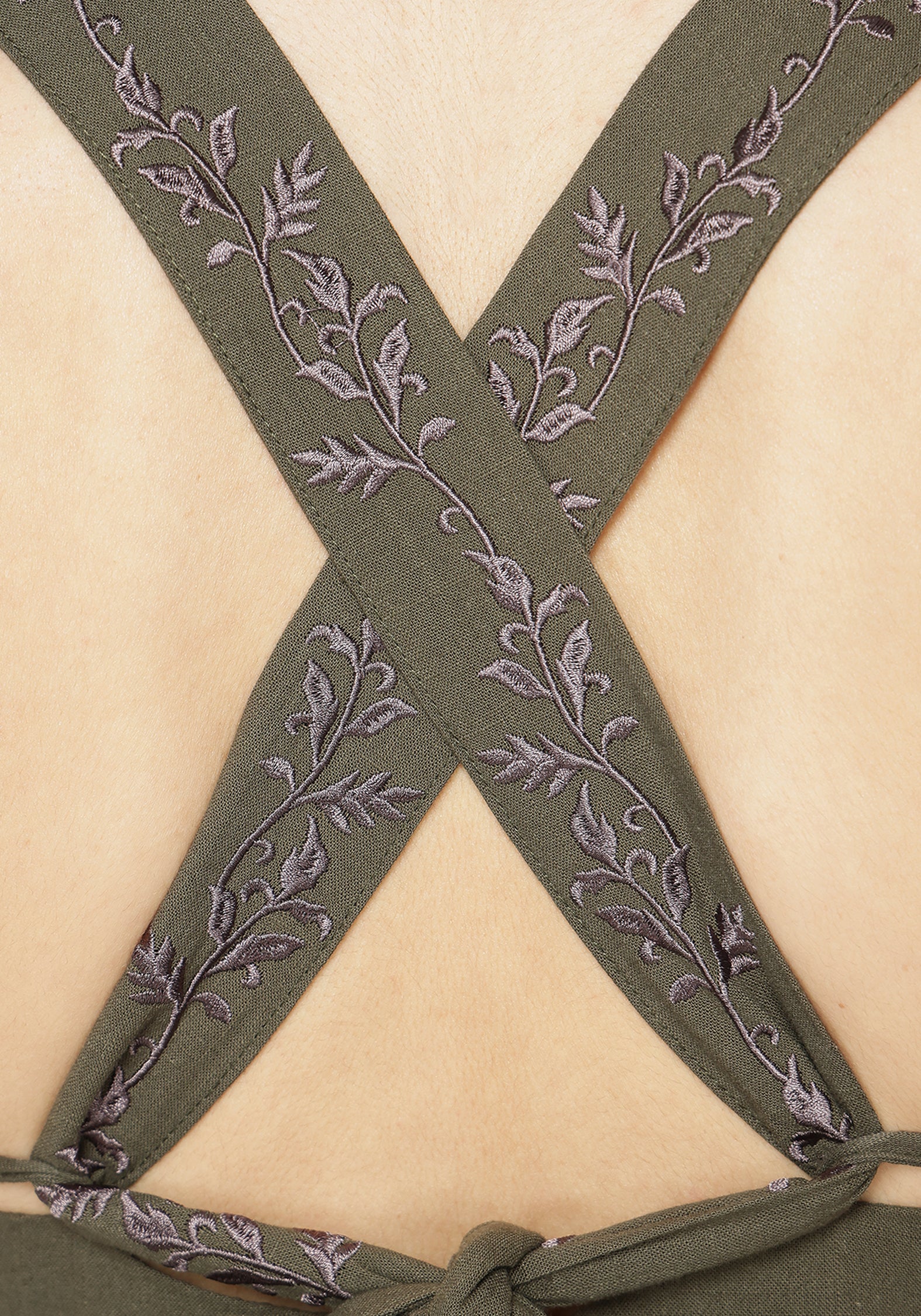 Siora Folklore Embroidered Midi Dress