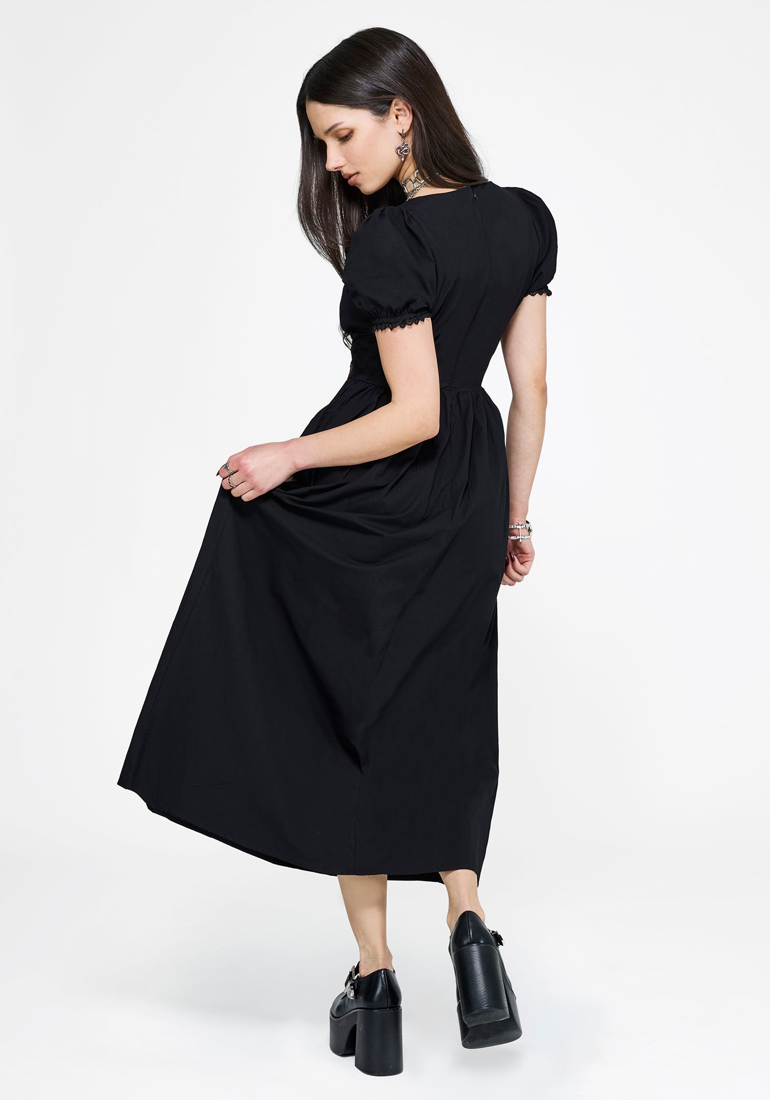 Arianwen Embroidered Puff Sleeve Midaxi Dress - Black – Disturbia