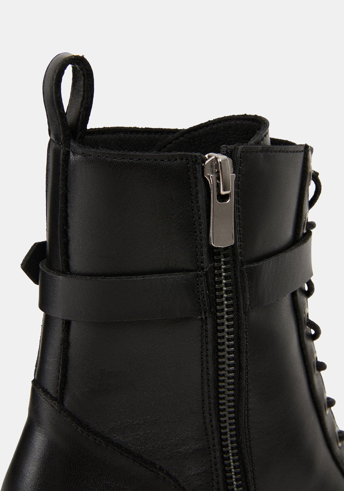 Spinelle Leather Cathedral Buckle Boot UK6