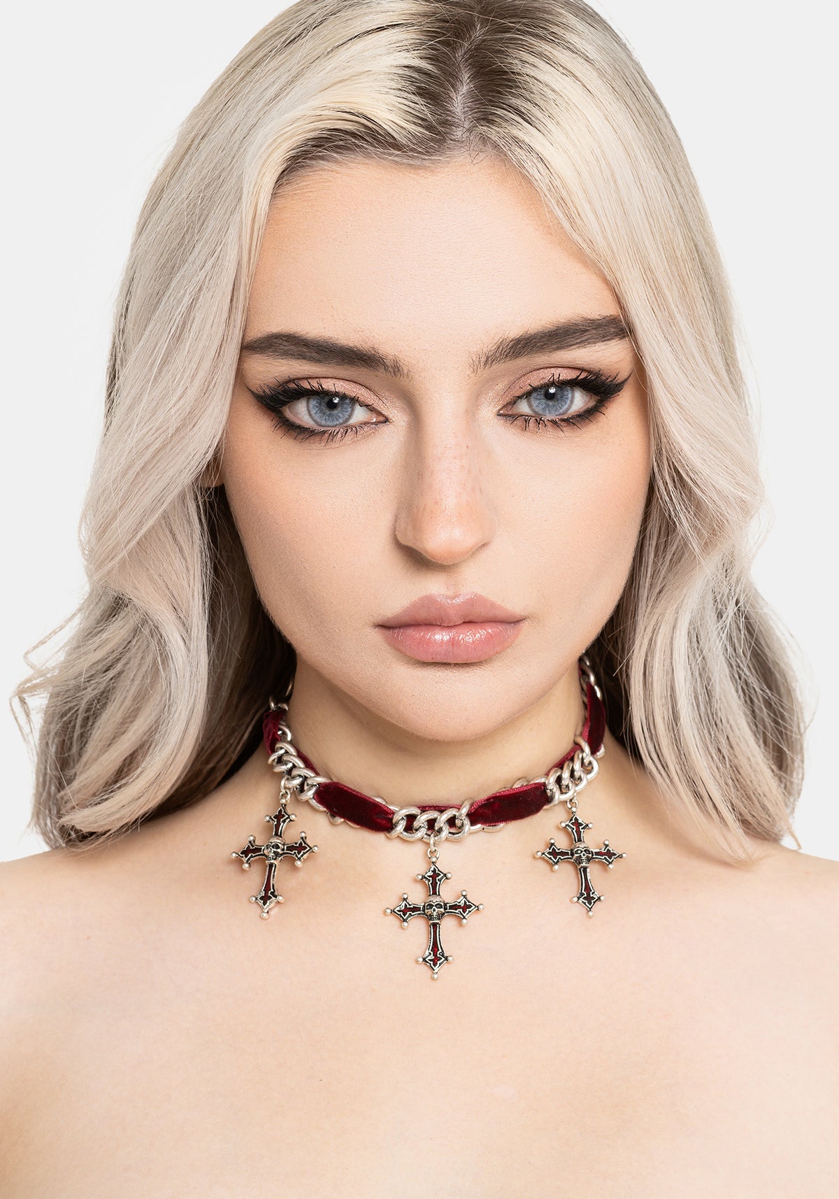 Vaelis Cross Ribbon Chain Necklace