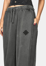 Mio Witches Knot Distressed Seam Jogger