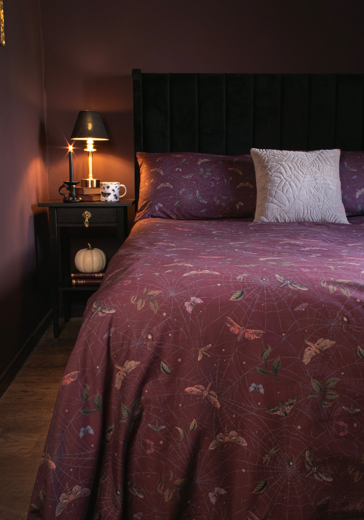 Celia Moth Web Bedding (UK Double)