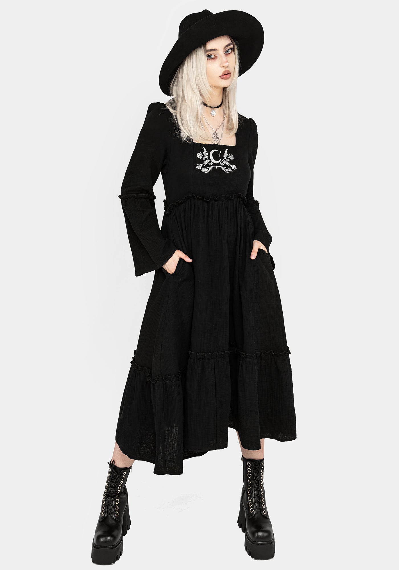 Disturbia | Aradia Embroidered Midi Dress