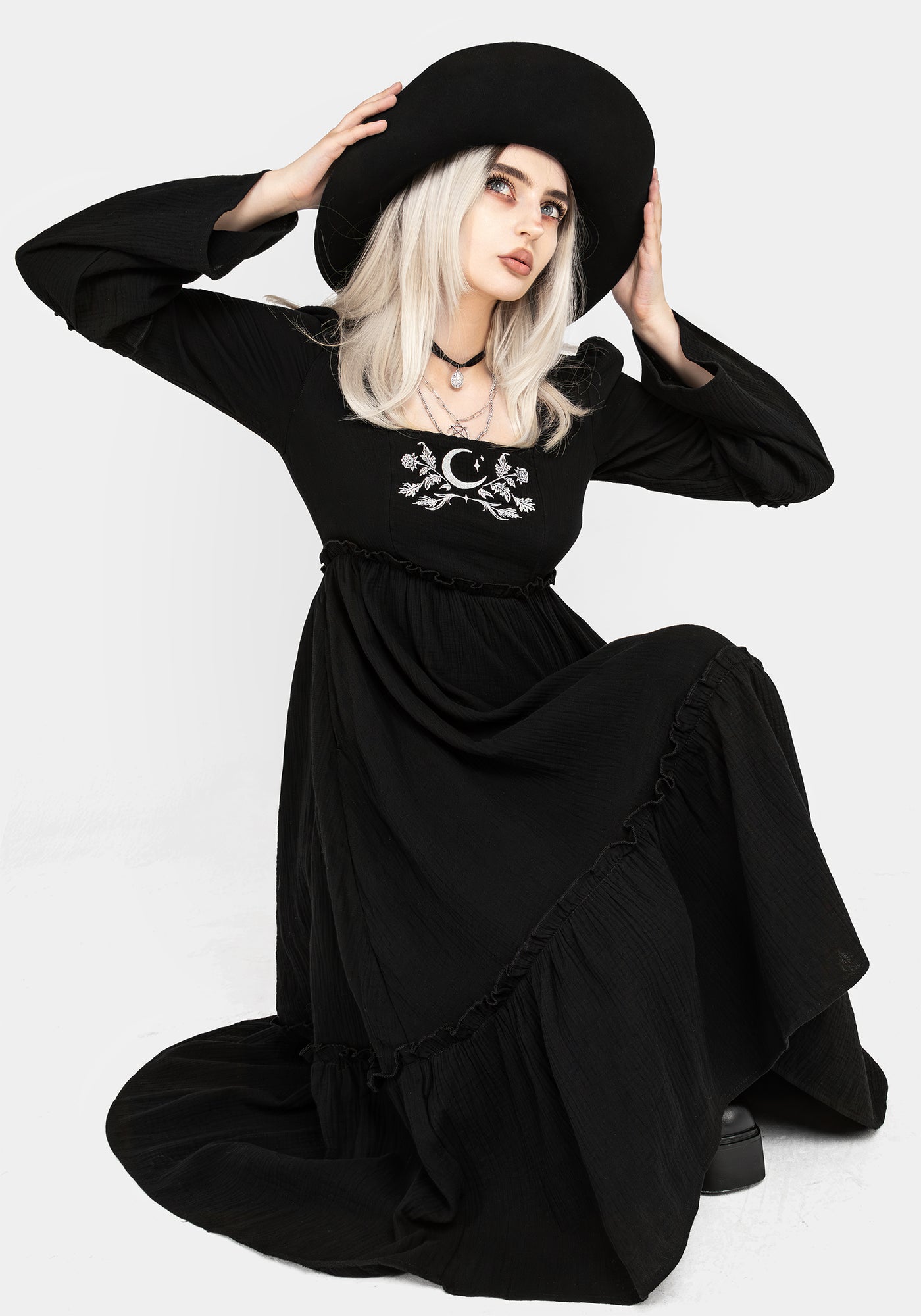 Disturbia | Aradia Embroidered Midi Dress
