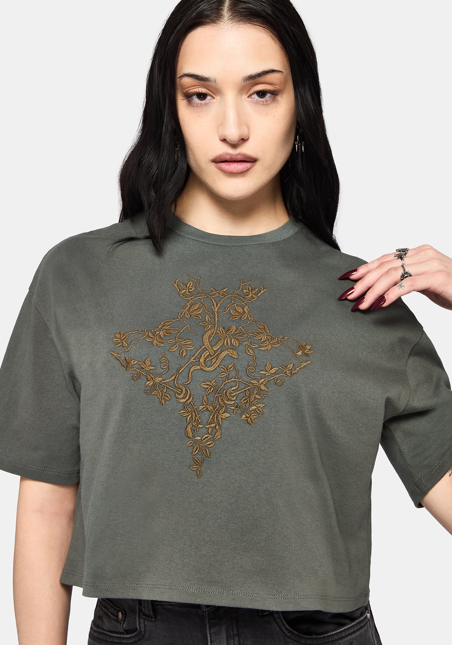 Saski Thorn Boxy Crop T-Shirt