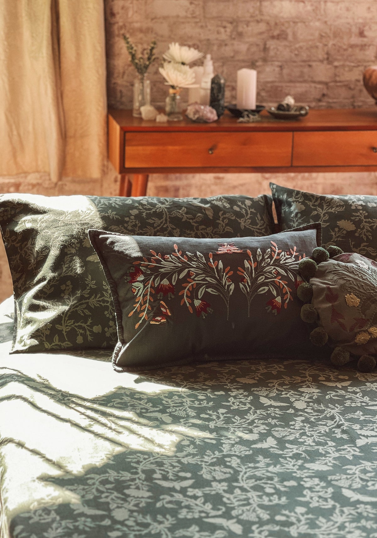 Wildwood Floral Print Cotton Bedding Set - Double