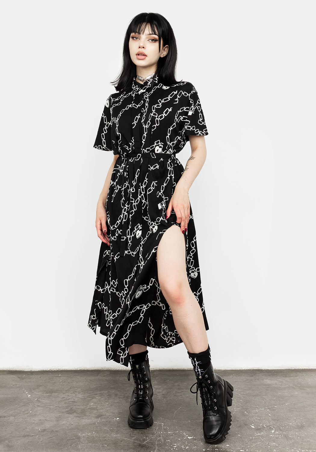 Lovelock Oversized Midi Dress – Disturbia